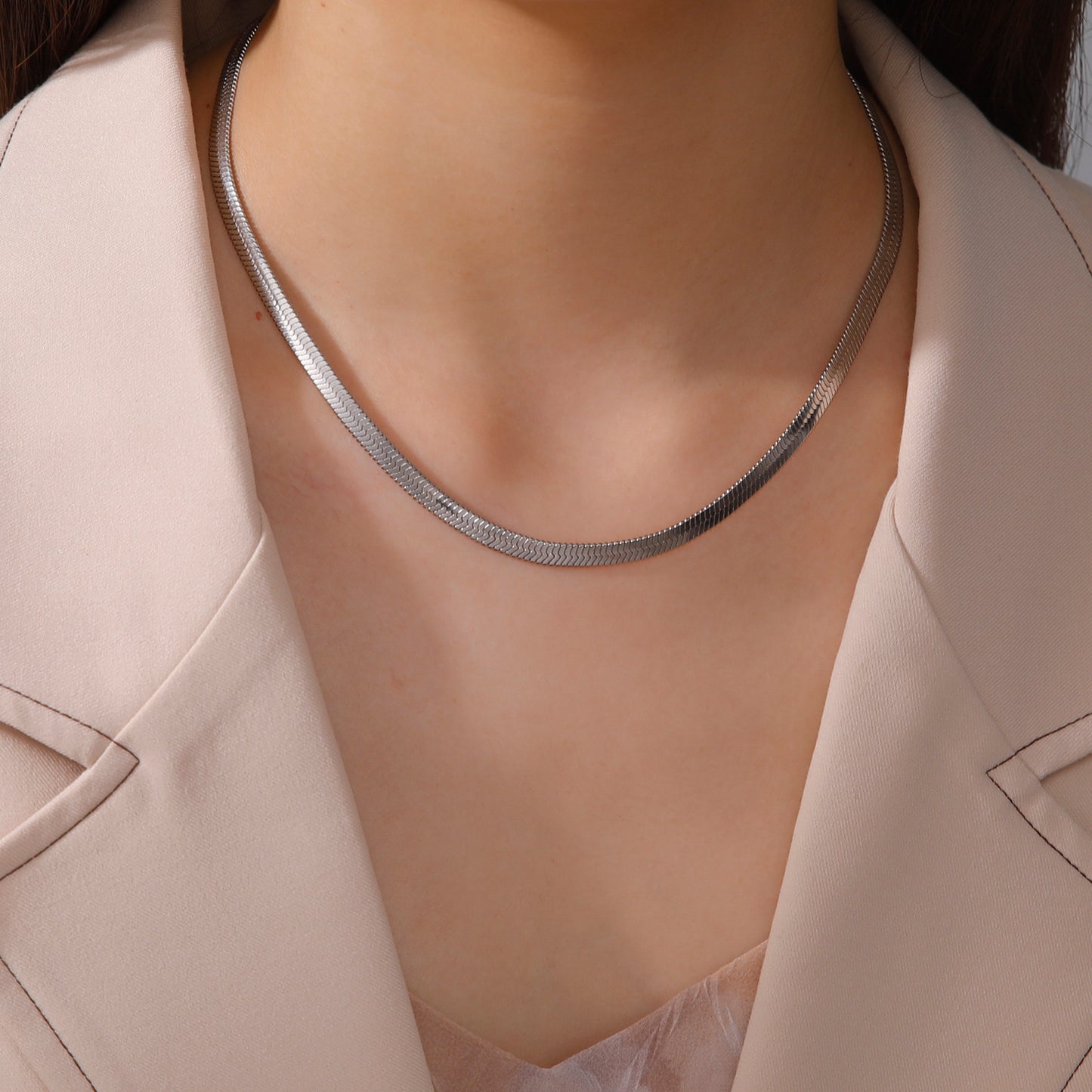 Hebi Necklace