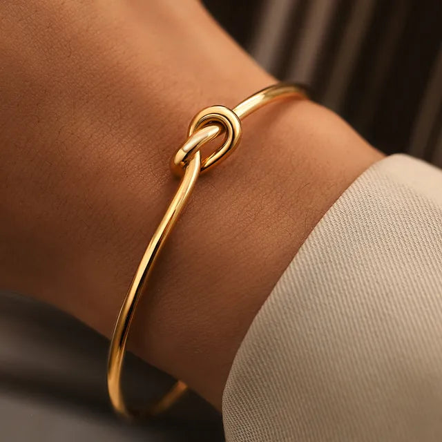 Interna Twist Bracelett