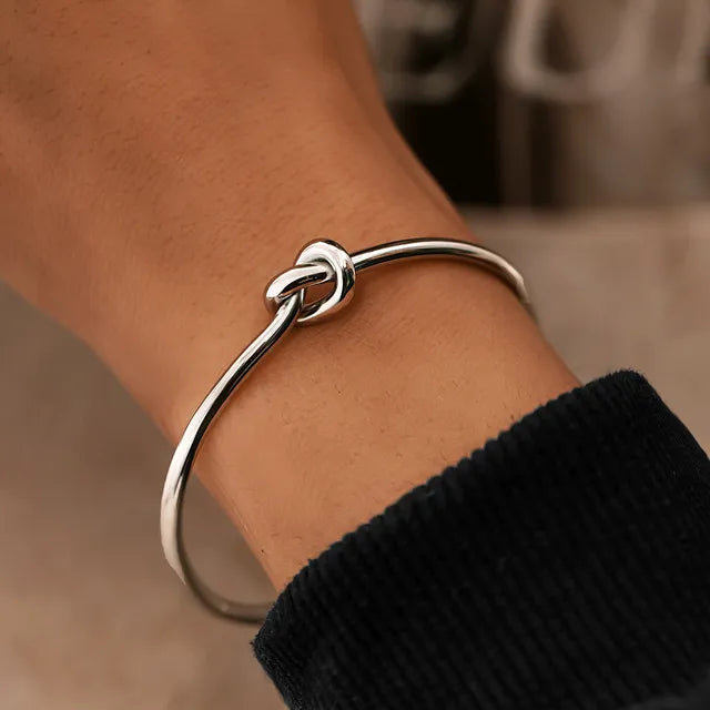 Interna Twist Bracelett