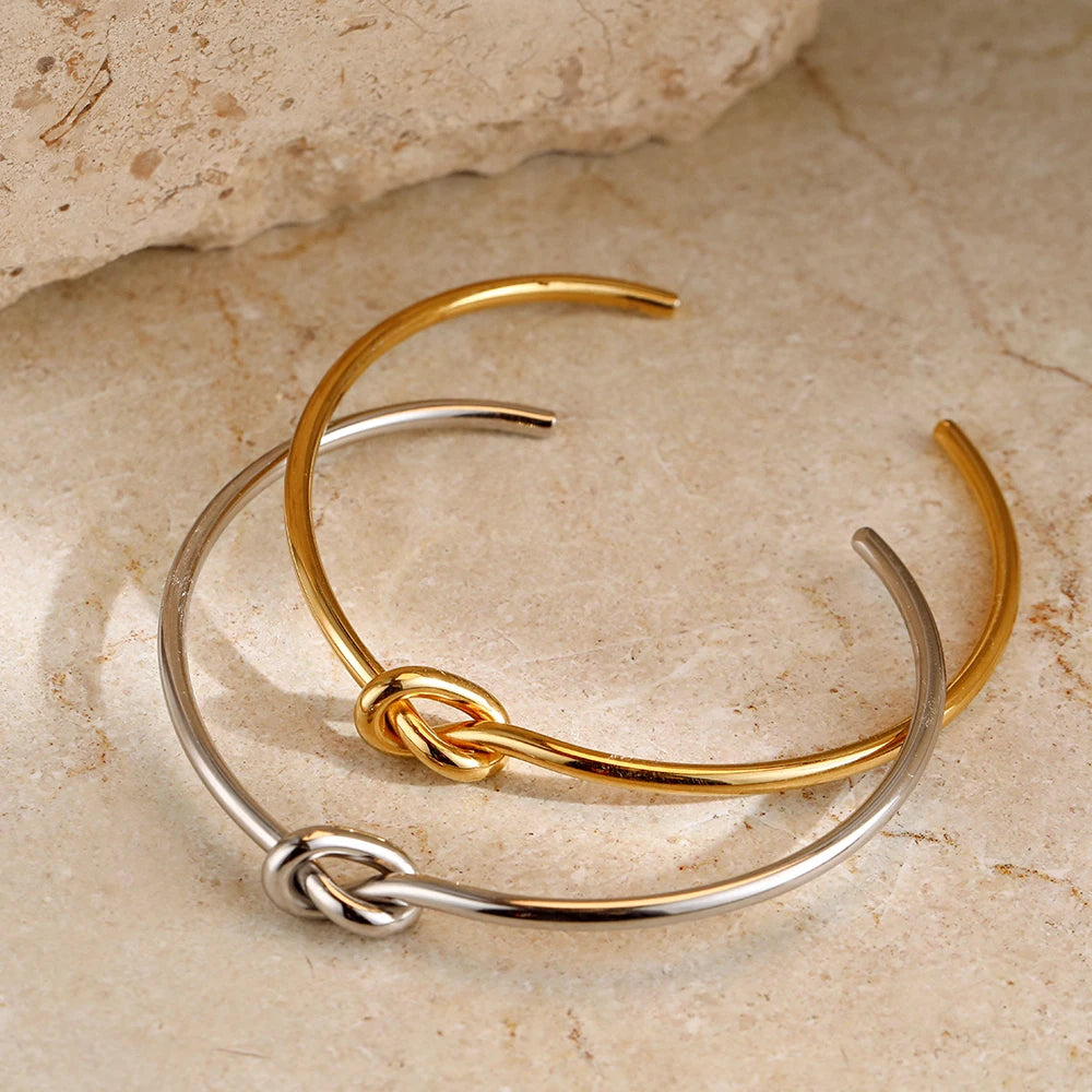 Interna Twist Bracelett